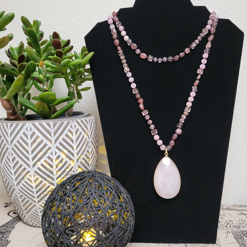 Long beaded Rose quartz Necklace